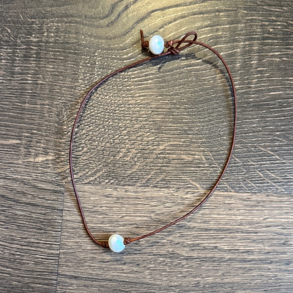 Elegant Brown Leather Necklace with White Beads